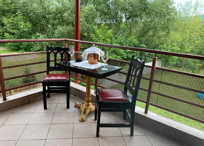 Pensión Good Day 4*